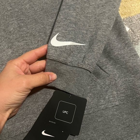 Nike 3Brand 2 piece set . Brand new 5T - Picture 2 of 7
